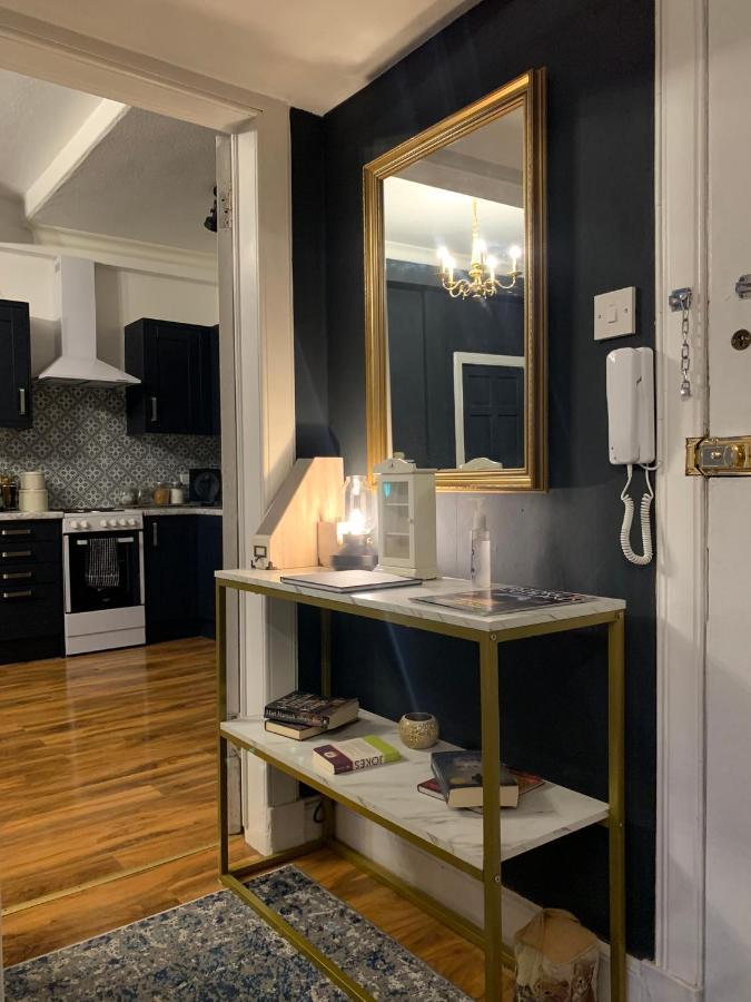 Glamours Stylish Victorian Apartment Near City Centre 에든버러 외부 사진